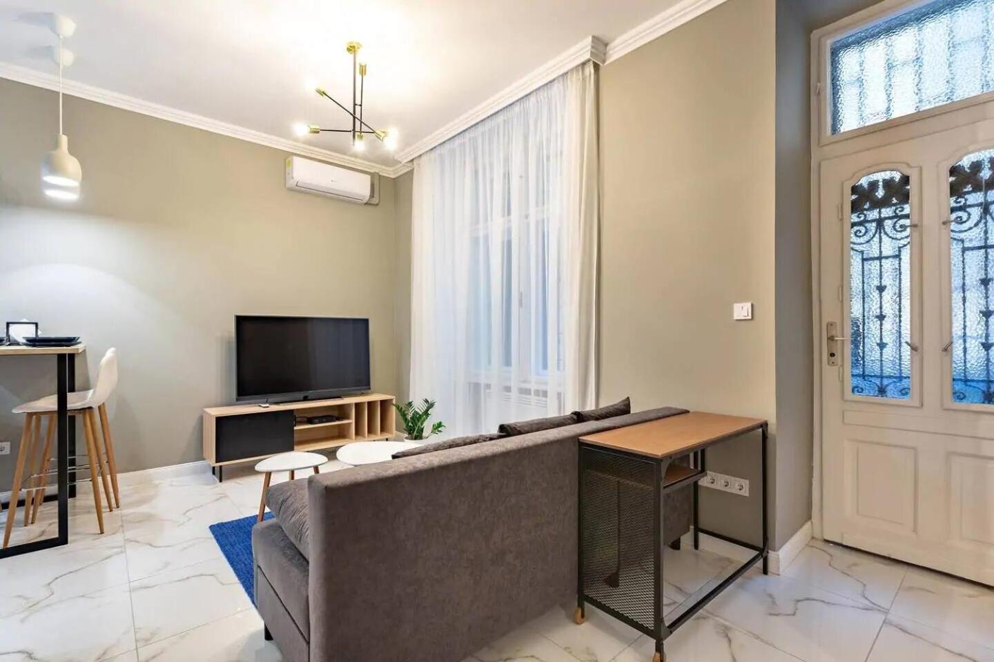 Luxurious Apartment In The Heart Of Будапеща Екстериор снимка
